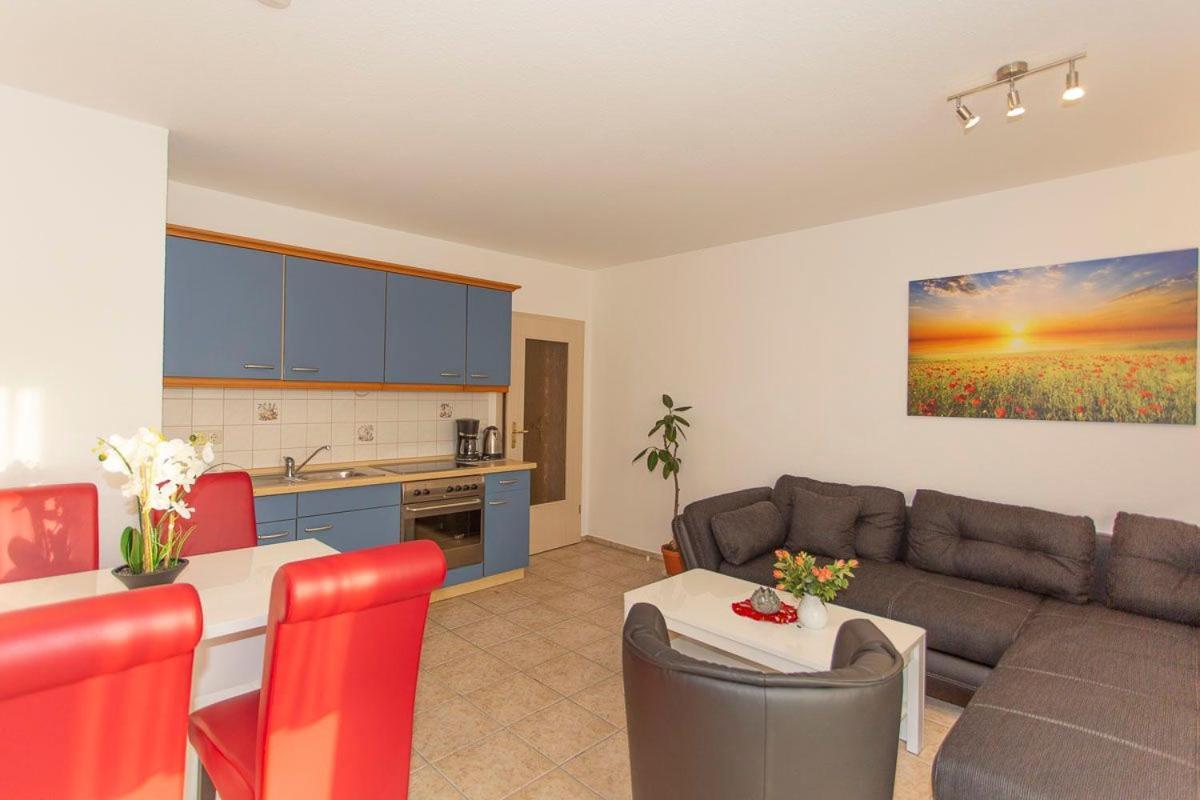 Ferienwohnung Haus Dornroeschen 45107 Goehren  Exterior foto